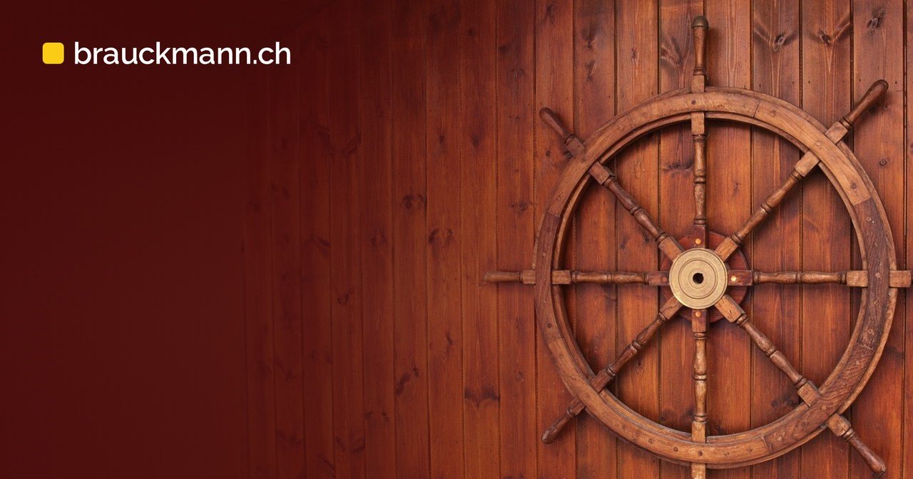 Symbolfoto zum Artikel „Kubernetes 1.37: Metrics API stabil, HPA auf null“ (boat, brown, control)